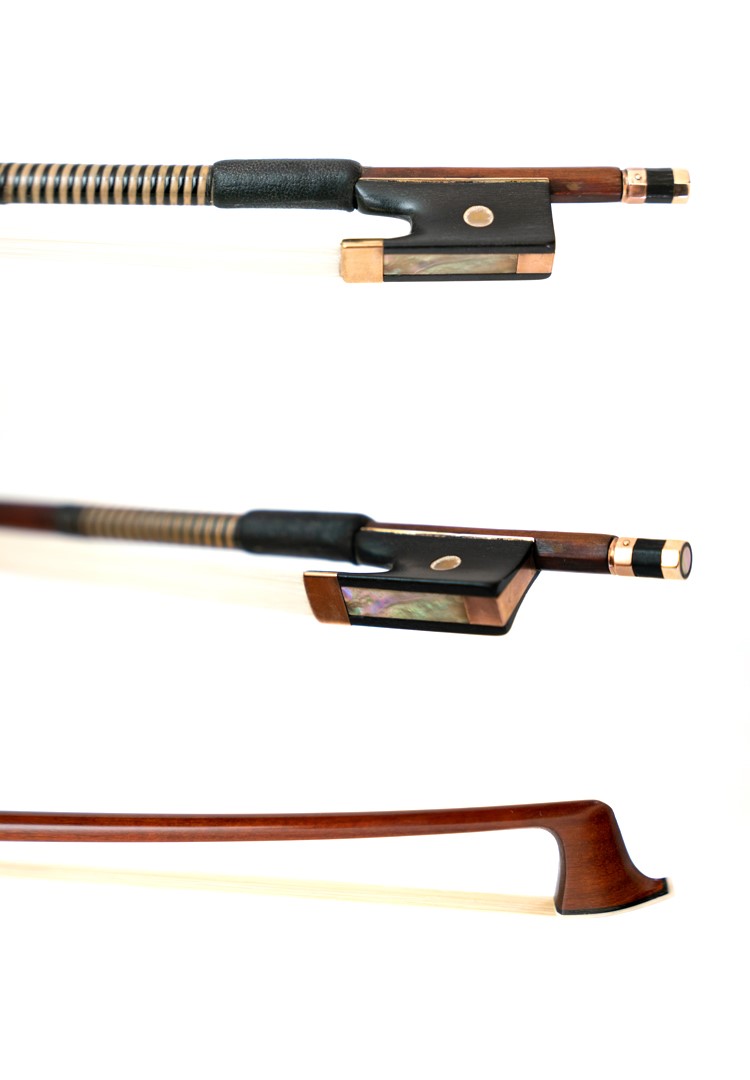 AS01/ 55 Antique German violin bow. Pernambuco stick. Gold mounted with ...